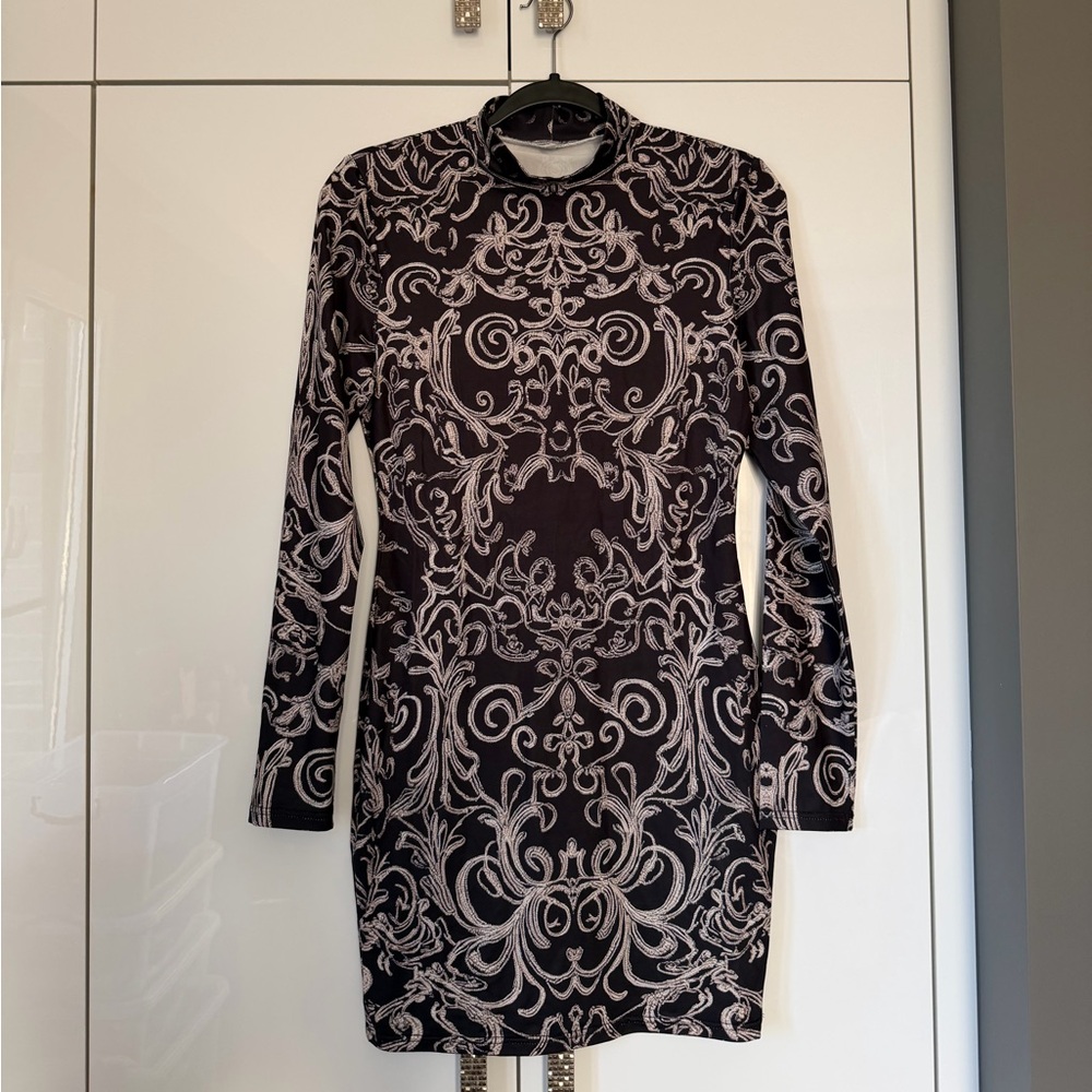 Elegant Black and White Patterned Dress
